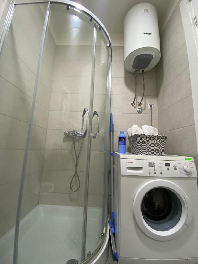 Falcon Appartement Banja Luka Buitenkant foto
