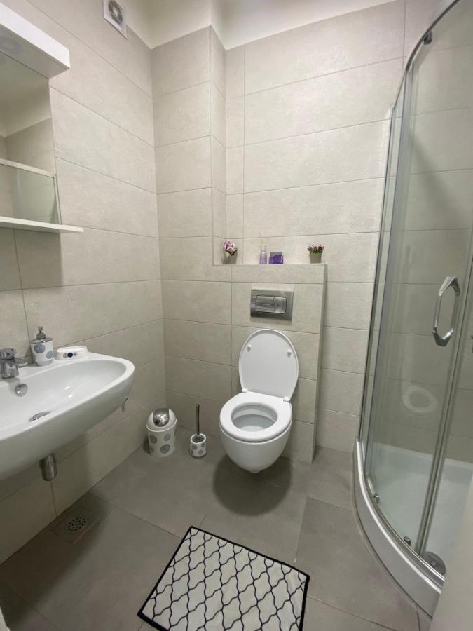 Falcon Appartement Banja Luka Buitenkant foto